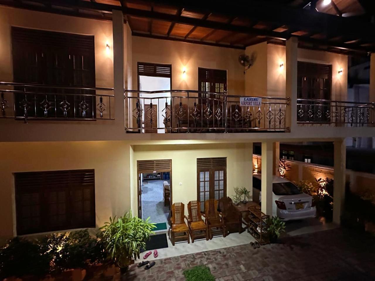 Lahiru Airport Villa Andiambalama Kültér fotó